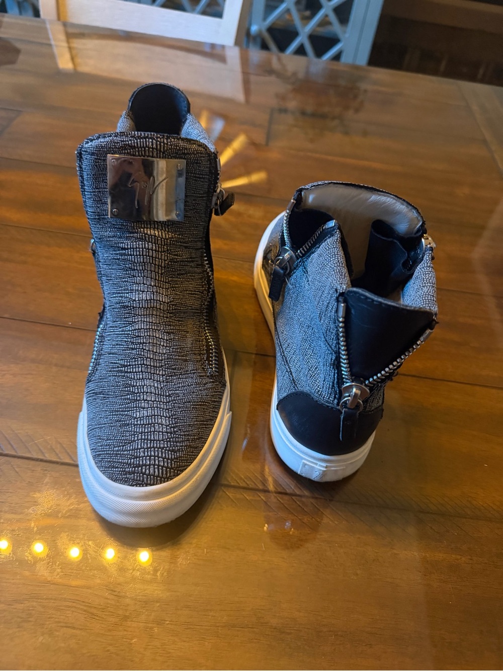 Giuseppe Zanotti Sparkle Stingray Gray Textured High-Top Sneakers with White